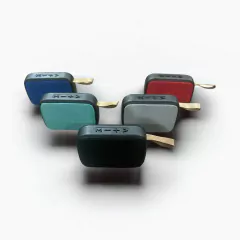 PARLANTE RECTANGULAR A BATERÍA (6514)