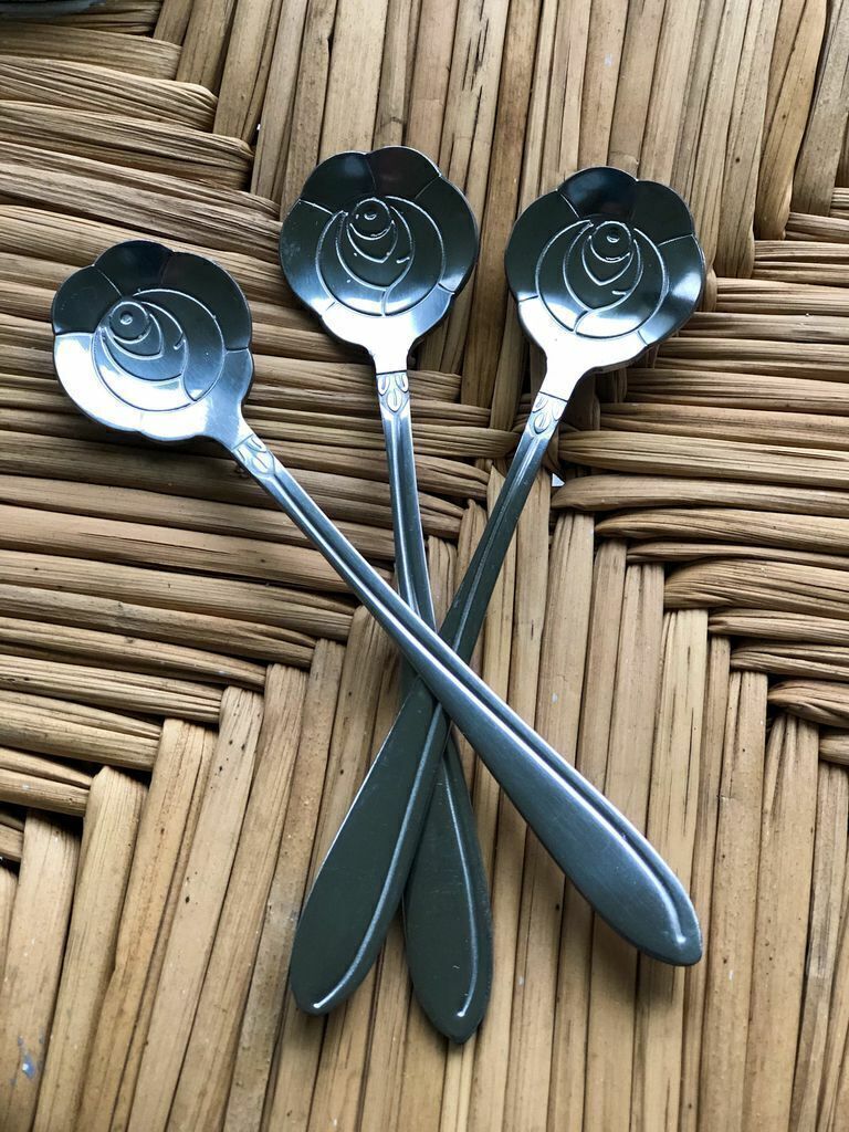 Cuchara flor 18 cm plata