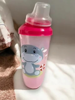 Imagen de VASO ALTO 350 CC INFANTIL CON TETINA Y TAPA