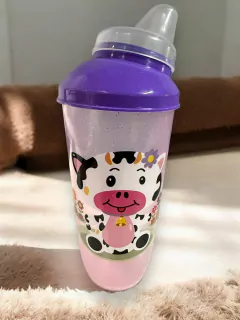 VASO ALTO 350 CC INFANTIL CON TETINA Y TAPA en internet