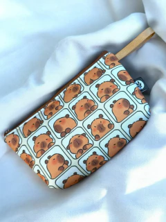 Imagen de NECEER SIMIL NEOPRENE PETIT CAPIBARA LOVE