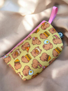 NECEER SIMIL NEOPRENE PETIT CAPIBARA LOVE - Arte y Esencias Mayorista