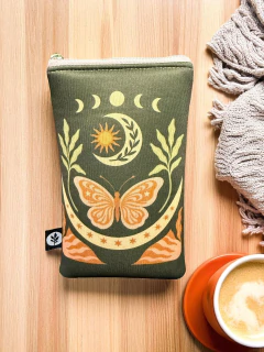 FUNDA DE CELULAR LINEA FELICIDAD - Arte y Esencias Mayorista