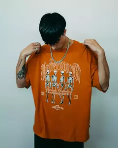 Remera Oversize Boxyfit ViejaScul Underworld Terracota - comprar online