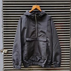 Buzo Anorak ViejaScul Gotten Negro - comprar online