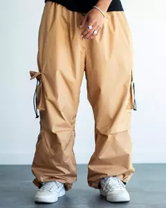 Pantalon Cargo Baggy Dark Basic de Microfibra Camel - SamoaShop