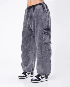 Pantalon Cargo Baggy Dark Basic de Gabardina Washed Gris Claro - tienda online