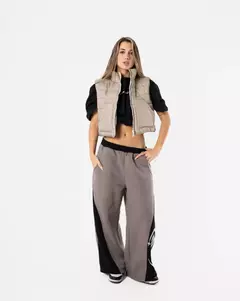 Chaleco Crop Viejascul Fantasy Cemento - tienda online