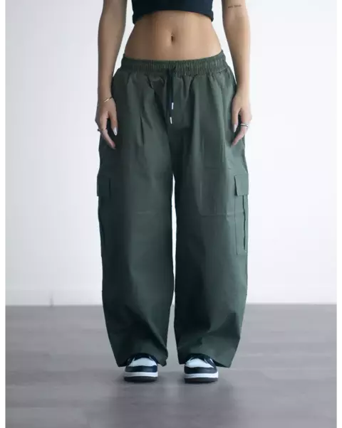 Cargo Baggy de Gabardina Elastizada Viejascul Verde - comprar online