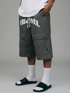 Bermuda 3/4 Oversize Viejascul Stencil Jort Gris - comprar online