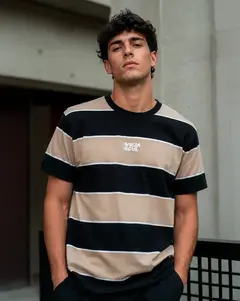 Remera Regular ViejaScul Stripes Velocity