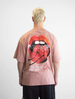 Remera Oversize Viejascul Lost And Delirious Rosa Viejo - comprar online