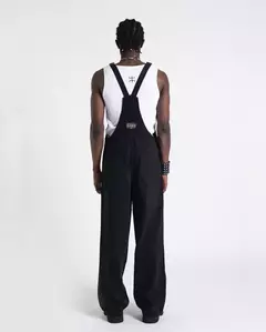 JARDINERO OVERSIZE NEGRO - comprar online