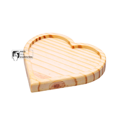 BANDEJA CORAÇÃO - EM MADEIRA PINUS - 16X16X02 - SKU 1669
