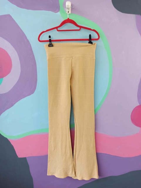 Calça Flare Bandage