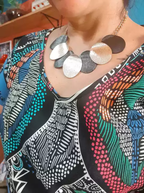 Colar Patacas Preto e Dourado