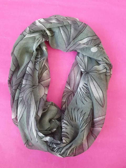 Lenço Floral Levinho Cinza