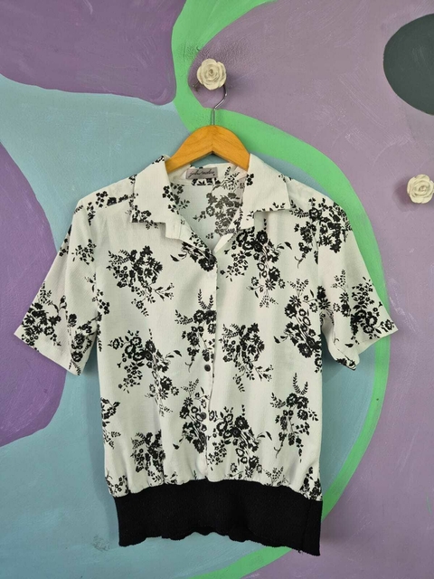 Blusa de Botões Floral
