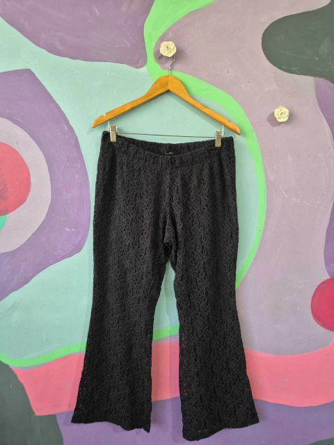 Calça Flare Renda - comprar online