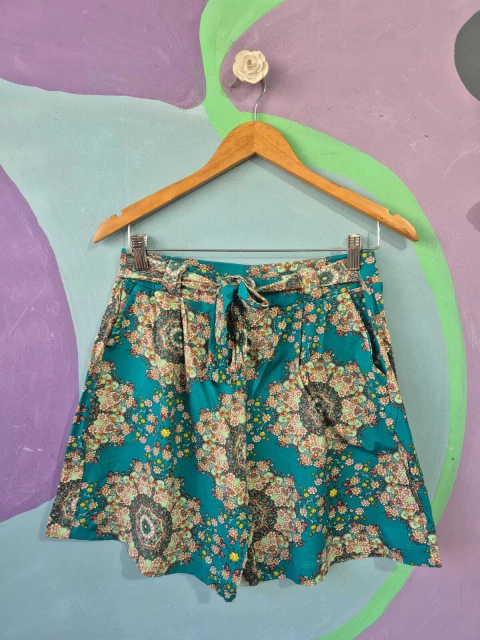 Bermudinha Godê Arabescos Floral - comprar online