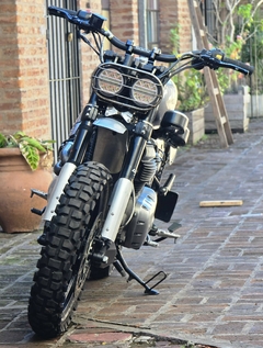 Interceptor 650 - Scrambler en internet