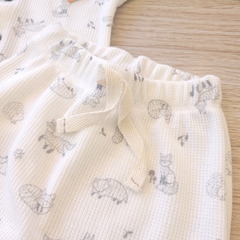 Conjunto de bebe en wafle ( nido de beja) en internet
