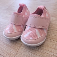 Zapas super blandas adaptables a sus piecitos!!
