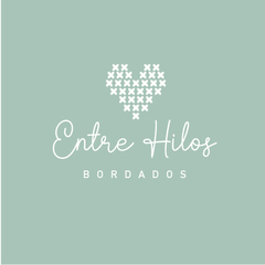 Logo Entre Hilos Bordados - Kits Imprimibles Munki