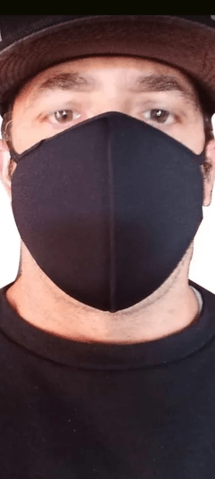 Tapaboca liso negro