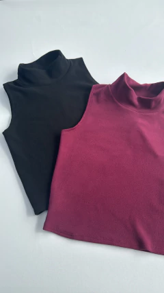 CROPTOP LALA INVIERNO 25 NEGRO en internet