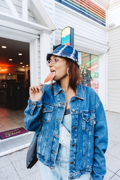 CHAQUETA OVER BLUE en internet