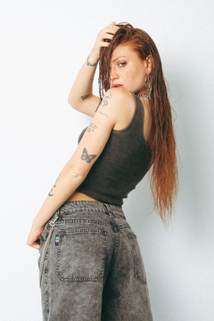 MUSCULOSA LAVADA HOP