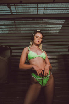 LESS CAVADA CABO VERDE NEON - comprar online