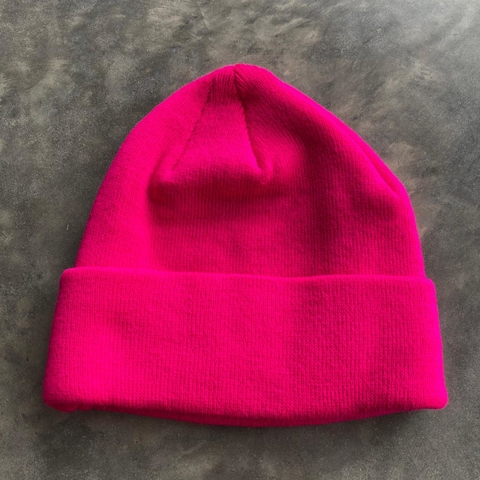 BEANIE ROCKY FUCSIA FUERTE