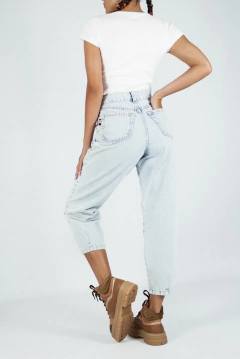 Imagen de SLOUCHY LASER