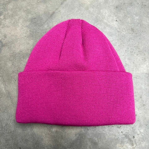 BEANIE ROCKY MAGENTA