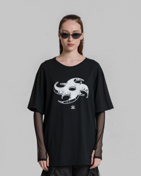 REMERA KANJI NEGRA