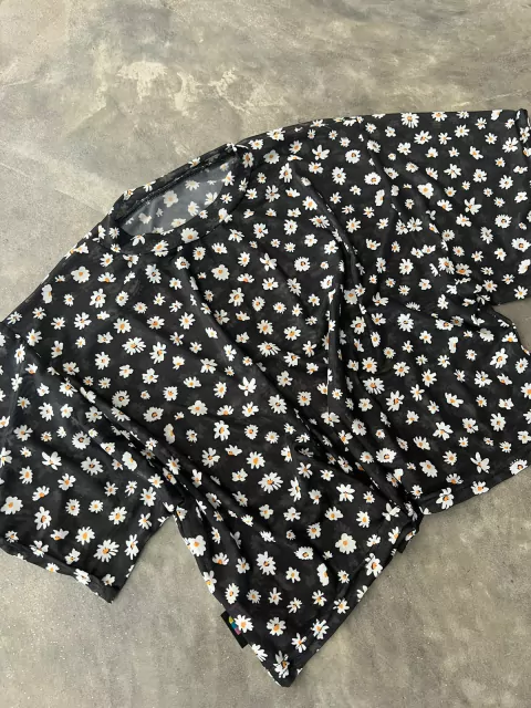 CROPTEE OVER MARGARITAS