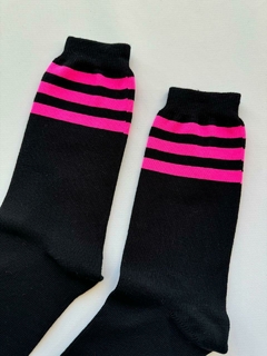 MEDIAS TENNIS NEGRO CON FUCSIA - comprar online