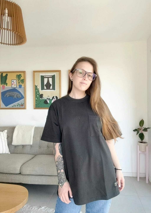 REMERA GENDERLESS BEAR GRIS TOPO - comprar online