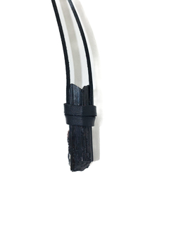 COLAR TURMALINA NEGRA SUEDE