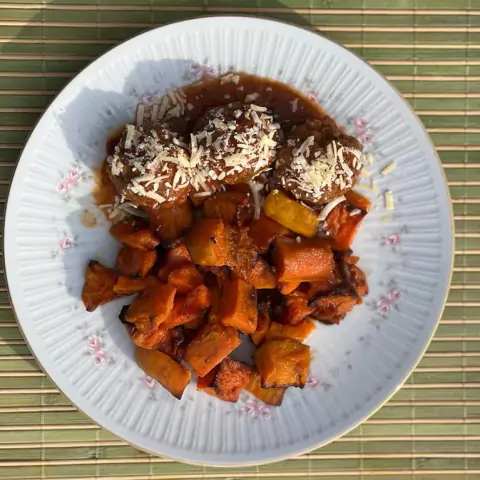 Albondigas de carne con calabacitas