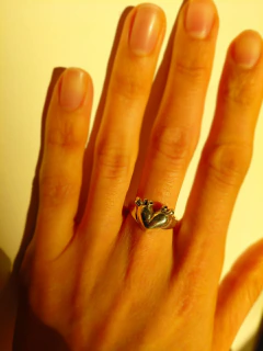 Joya amuleto: anillo corazon anatómico en plata y bronce - tienda online