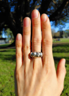 Joya amuleto: anillo oruga en plata y bronce - tienda online