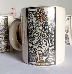 Taza Tarot de ceramica, Base Blanca con tornasol y oro - Astral Objetos cerámica