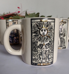 Imagen de Taza Tarot de ceramica, Base Blanca con tornasol y oro