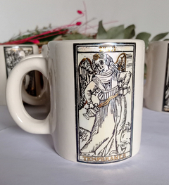 Taza Tarot de ceramica, Base Blanca con tornasol y oro en internet