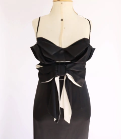 Vestido Red Valentino na internet