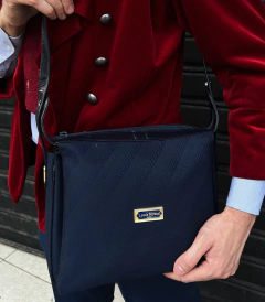 Bolsa Louis Féraud na internet