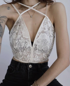 Blusa Top 2Ares na internet